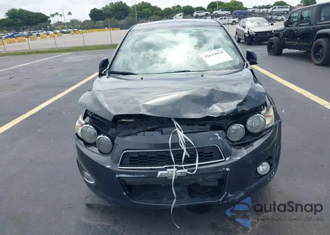 2015 Chevrolet Sonic Lt Auto z USA, uszkodzony, nr VIN 1G1JC5SH2F4207981